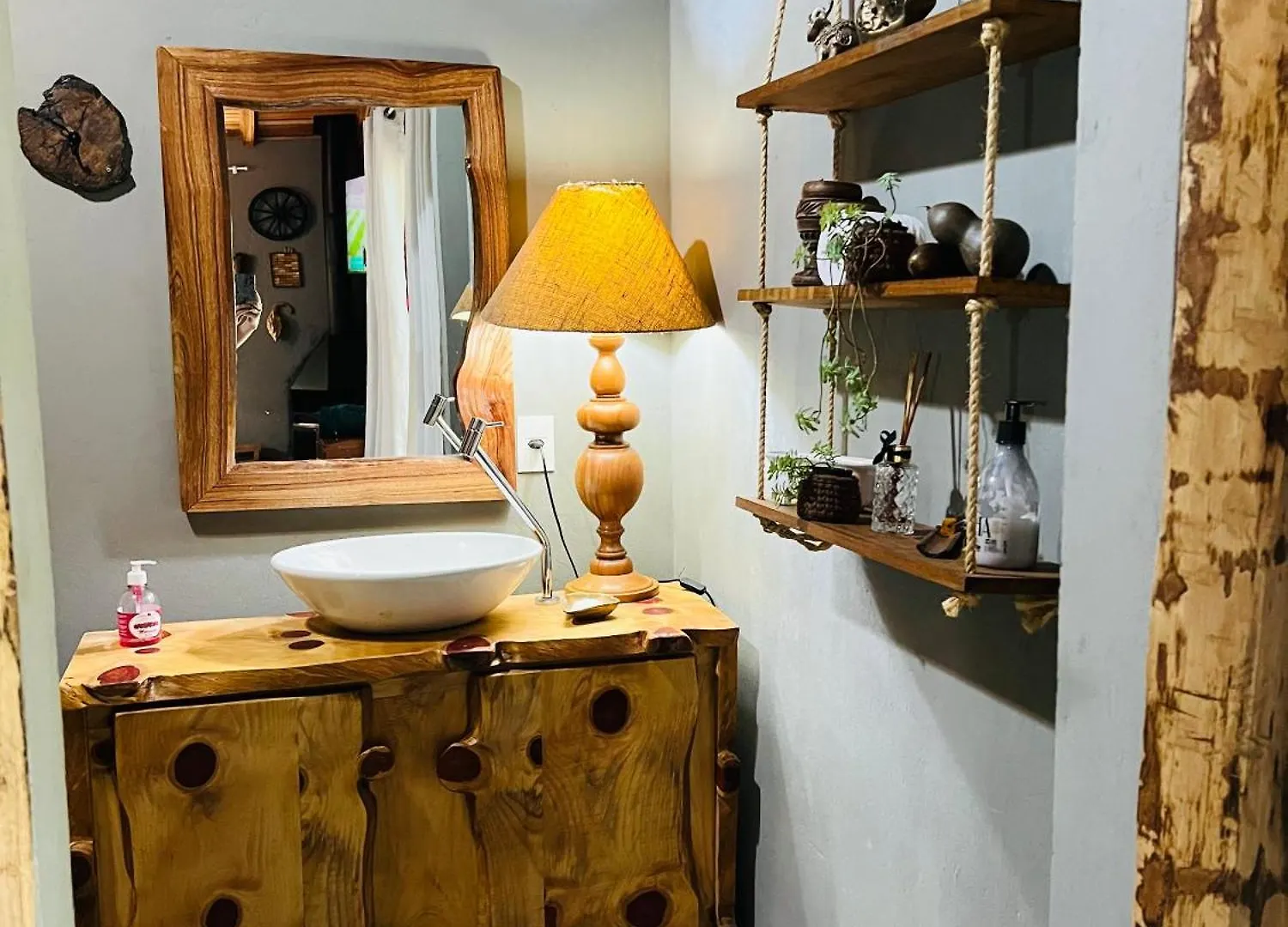 Quarto/Suite Com Lareira Sao Miguel da Serra Brasil